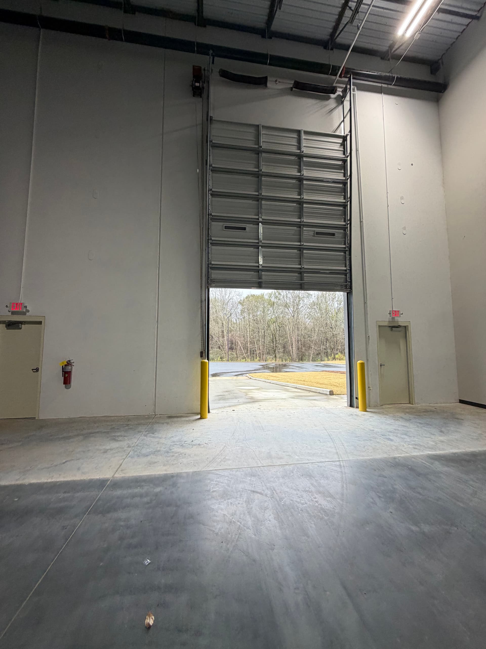 Warehouse Bay Door Electrification image