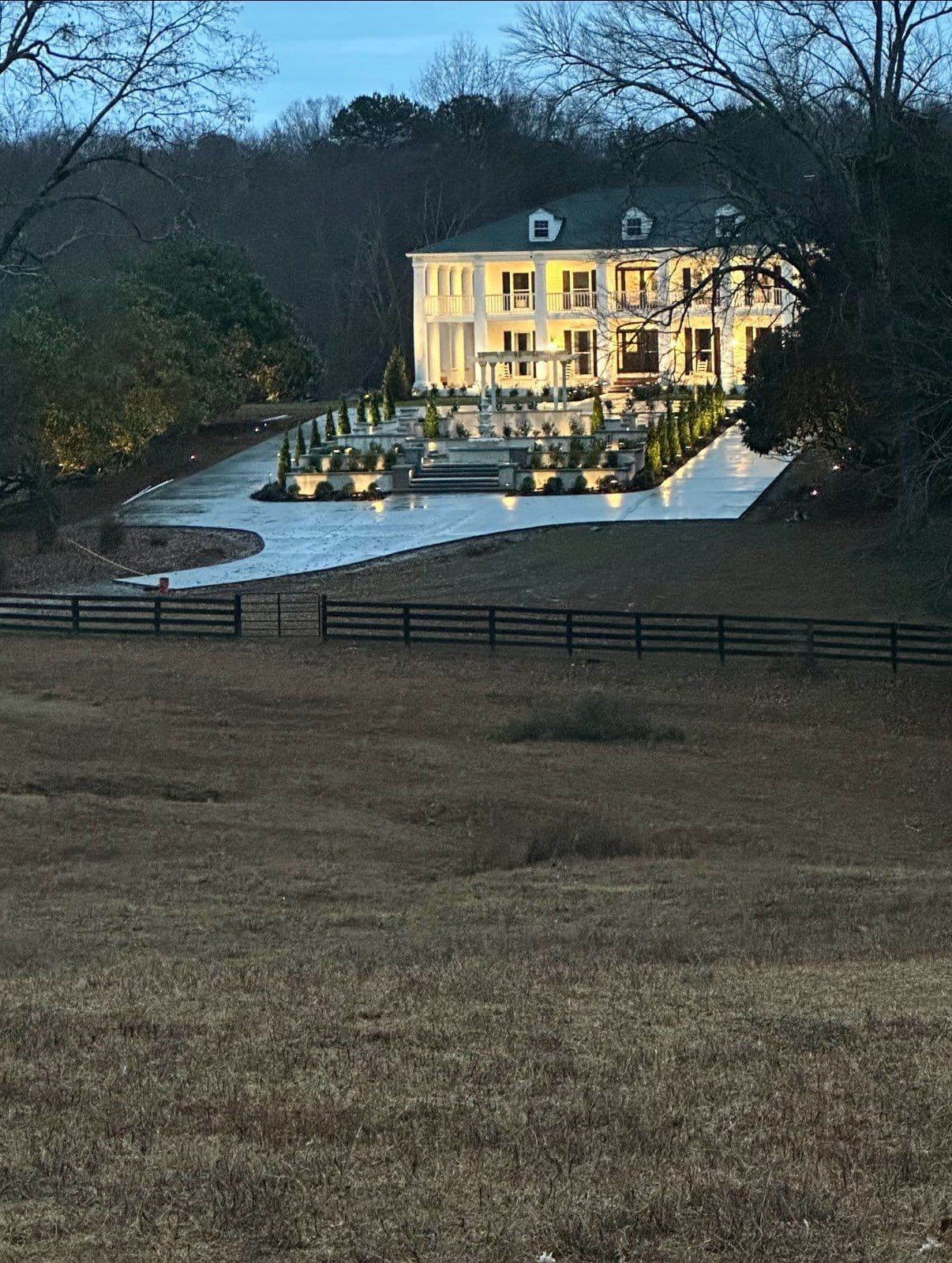 Project Enchanting Wedding Venue Illumination image