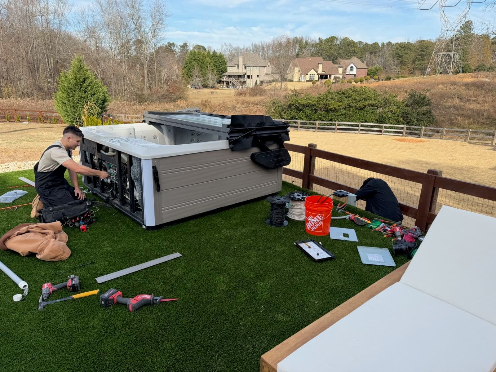 Hot Tub Wiring for Safe Outdoor Leisure image