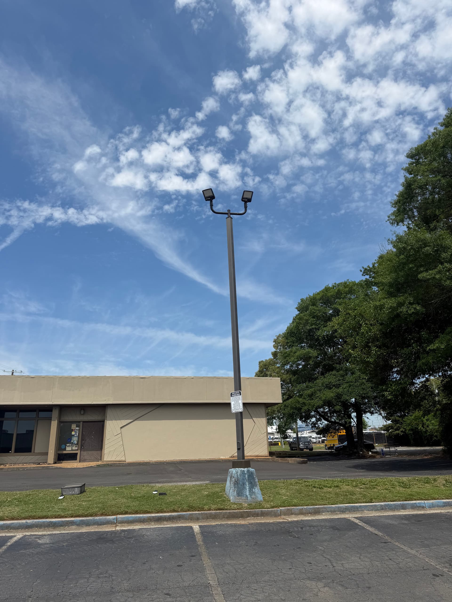 Gallery photos for LED Parking Lot Lighting Upgrade Completed in Roswell: Image #2