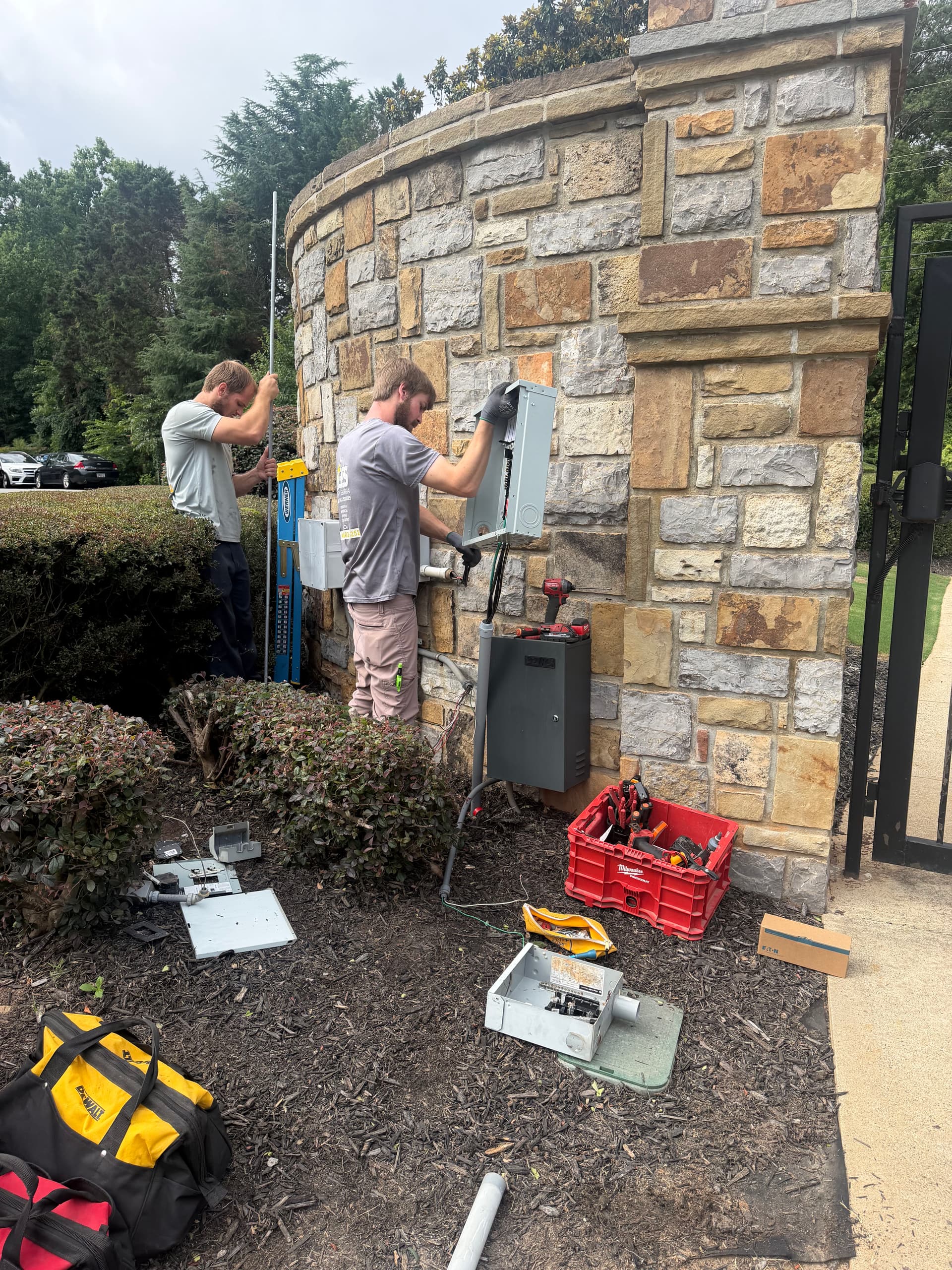Gallery photos for Entrance Panel Upgrade Adds Capacity and Reliability for the Whole Neighborhood: Image #1